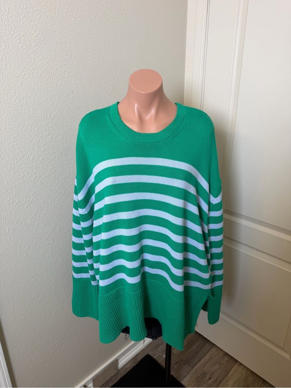 Gap Green and White Striped Women’s Sweater Sz XL Tall